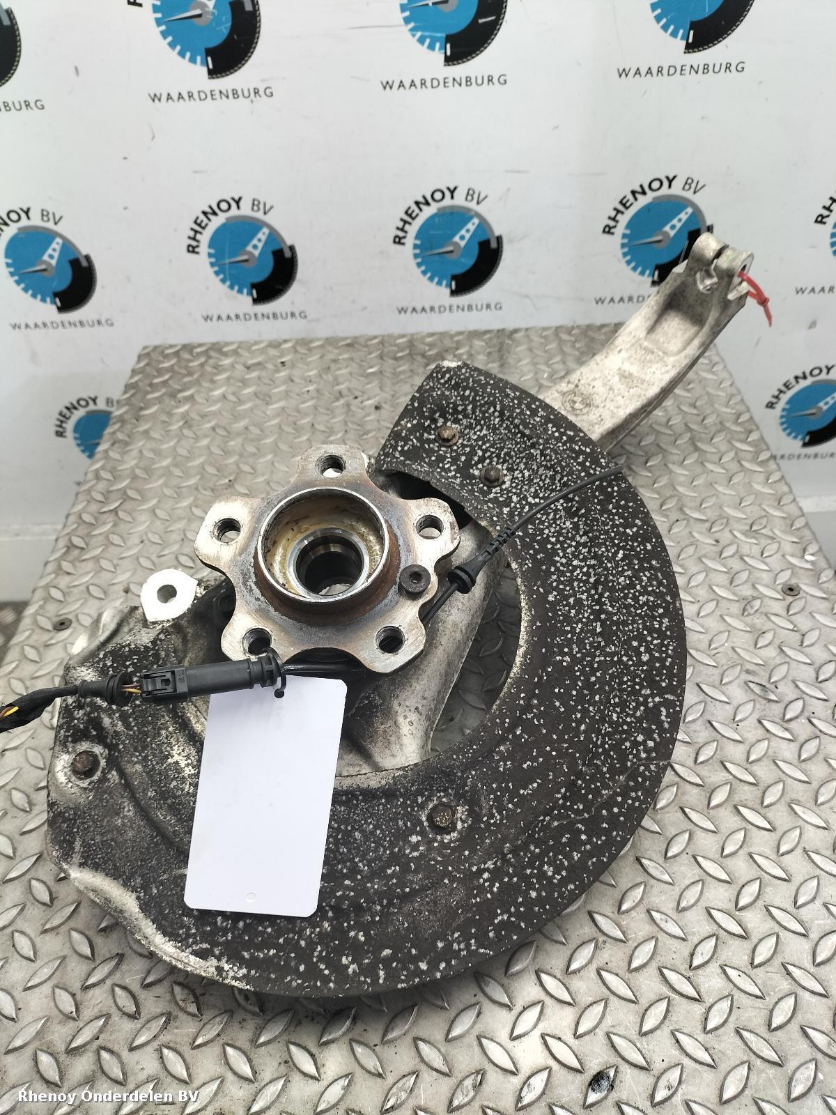 Bekijk Auto-onderdeel FUSEE RV BMW X5 2019