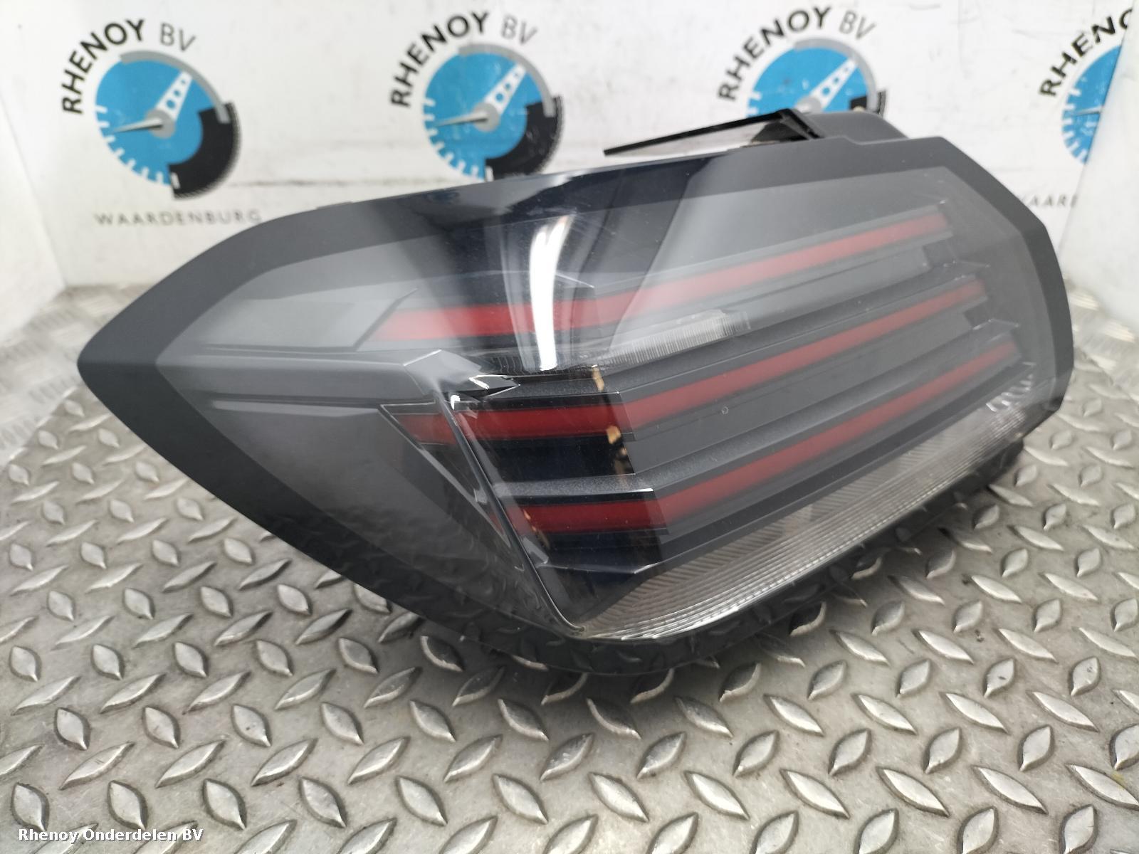 Bekijk Auto-onderdeel ACHTERLICHT L PEUGEOT 208 2024