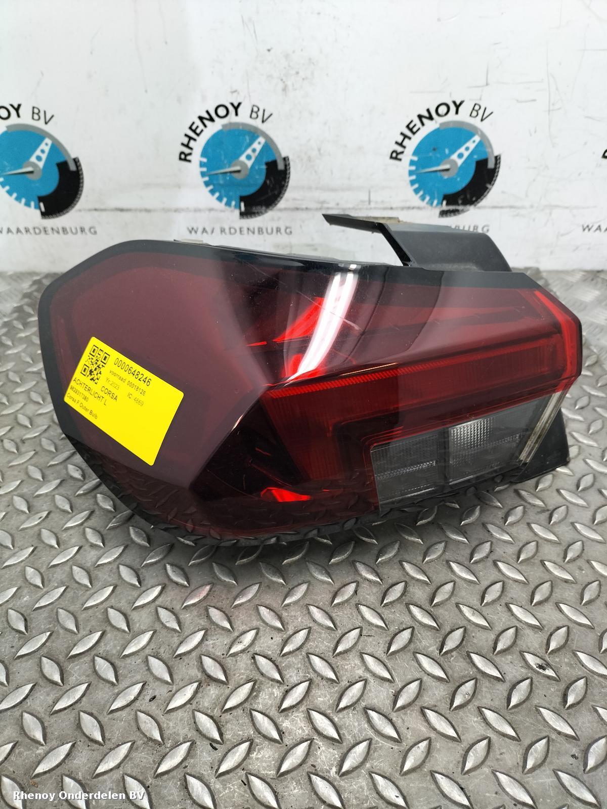 Bekijk Auto-onderdeel ACHTERLICHT L OPEL / VAUXHALL CORSA 2023