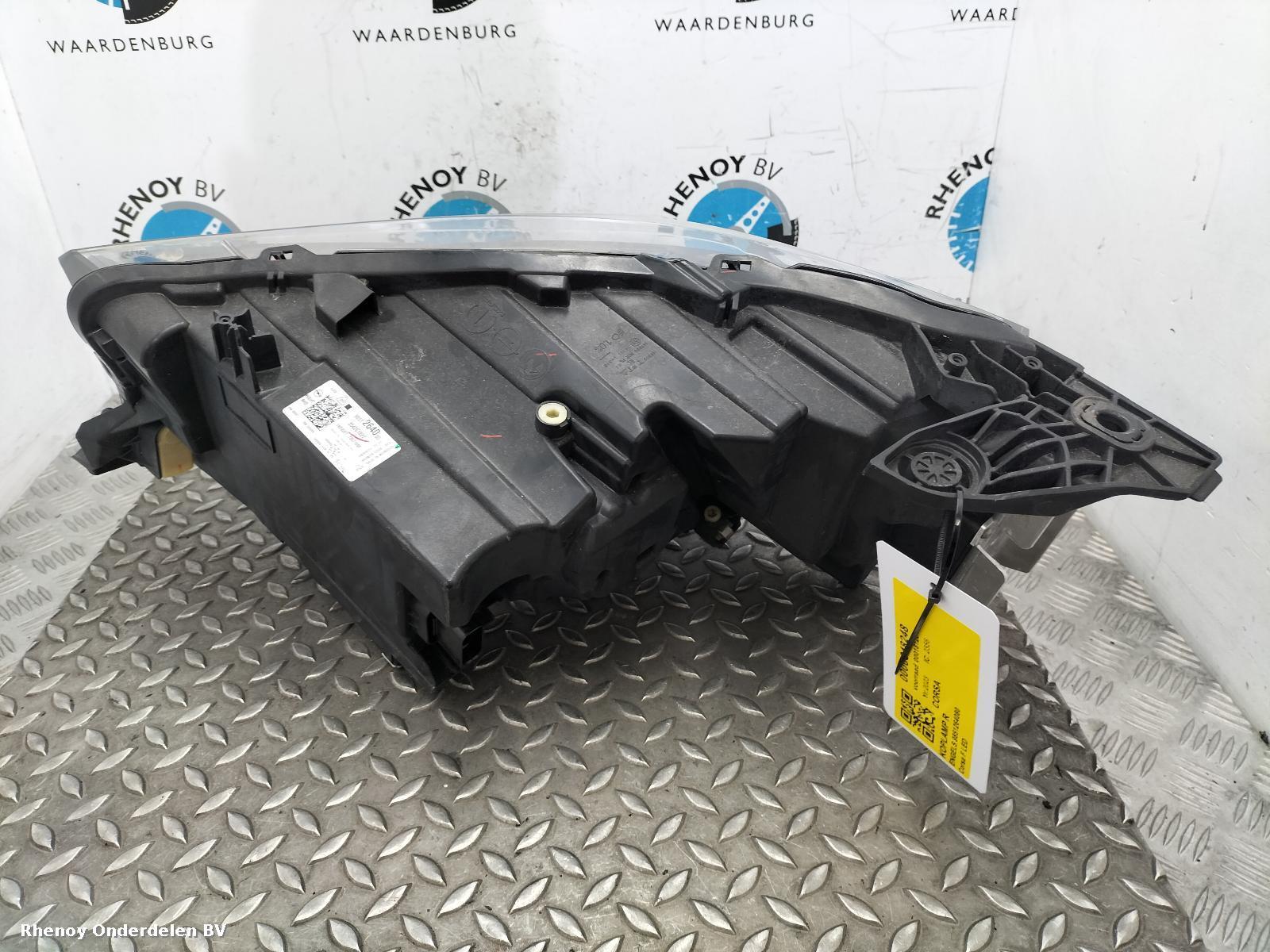 2023 OPEL / VAUXHALL CORSA KOPLAMP R View Auto part KOPLAMP R OPEL / VAUXHALL CORSA 2023