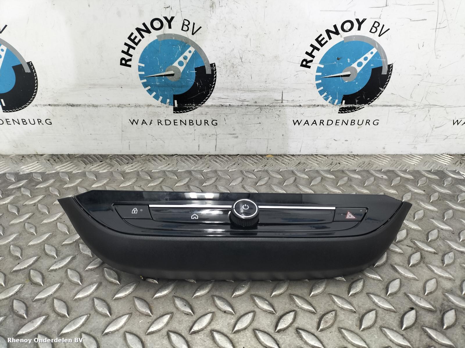 2023 OPEL / VAUXHALL CORSA NAVIGATIE View Auto part NAVIGATIE OPEL / VAUXHALL CORSA 2023
