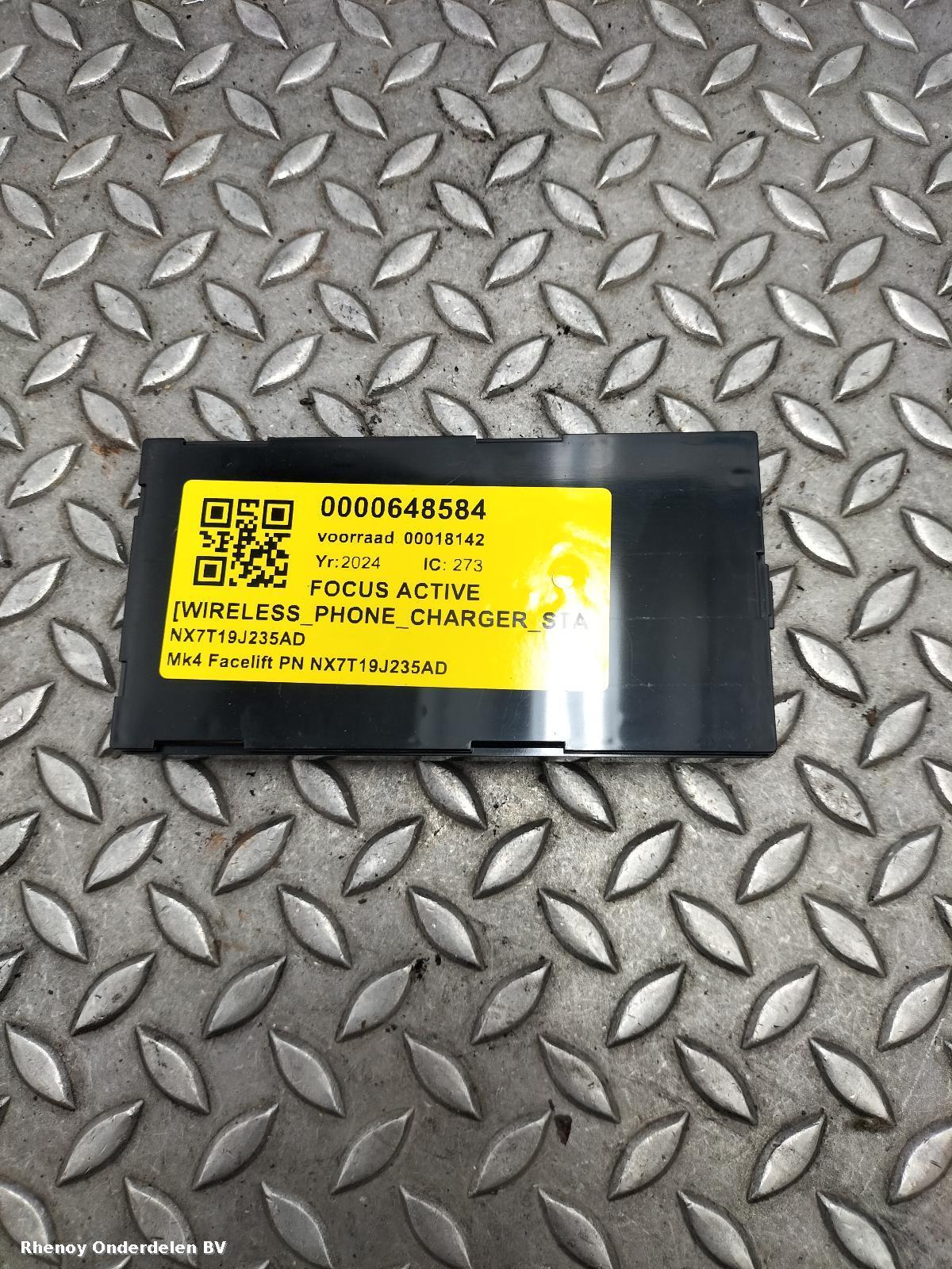 Bekijk Auto-onderdeel WIRELESS_PHONE_CHARGER_STATION FORD FOCUS ACTIVE 2024