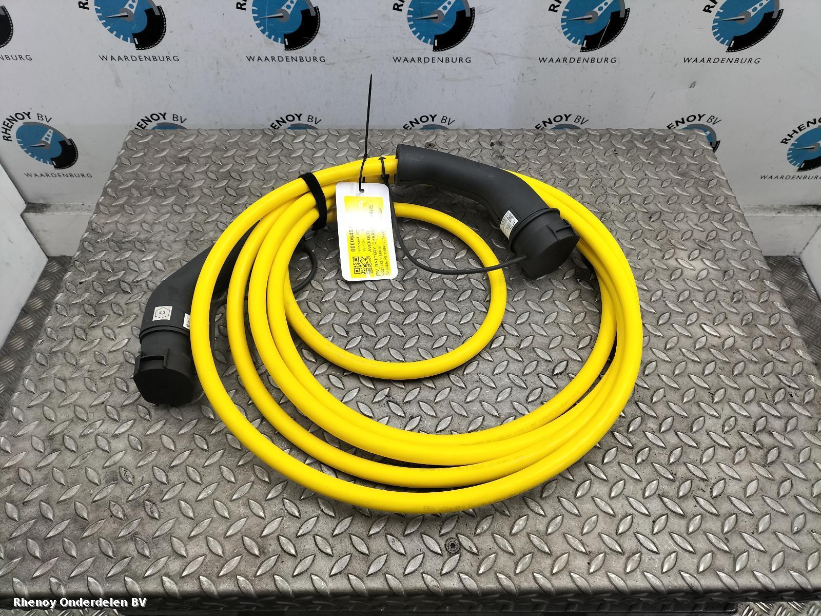 Bekijk Auto-onderdeel EV_BATTERY_CHARGER_CABLE JEEP AVENGER 2024