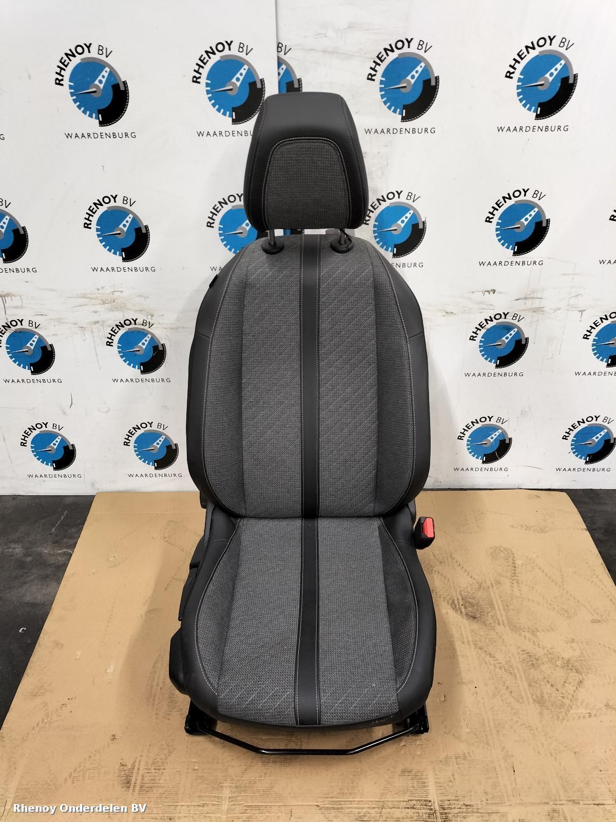 Bekijk Auto-onderdeel STOEL VOOR PEUGEOT 208 2024