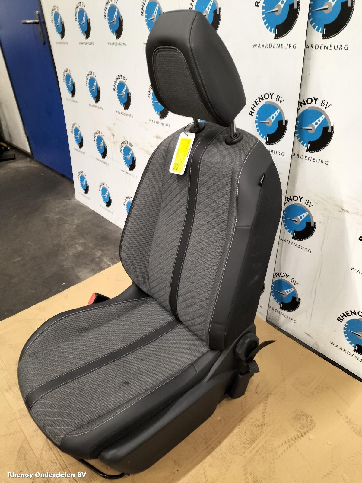 2024 PEUGEOT 208 STOEL VOOR View Auto part STOEL VOOR PEUGEOT 208 2024