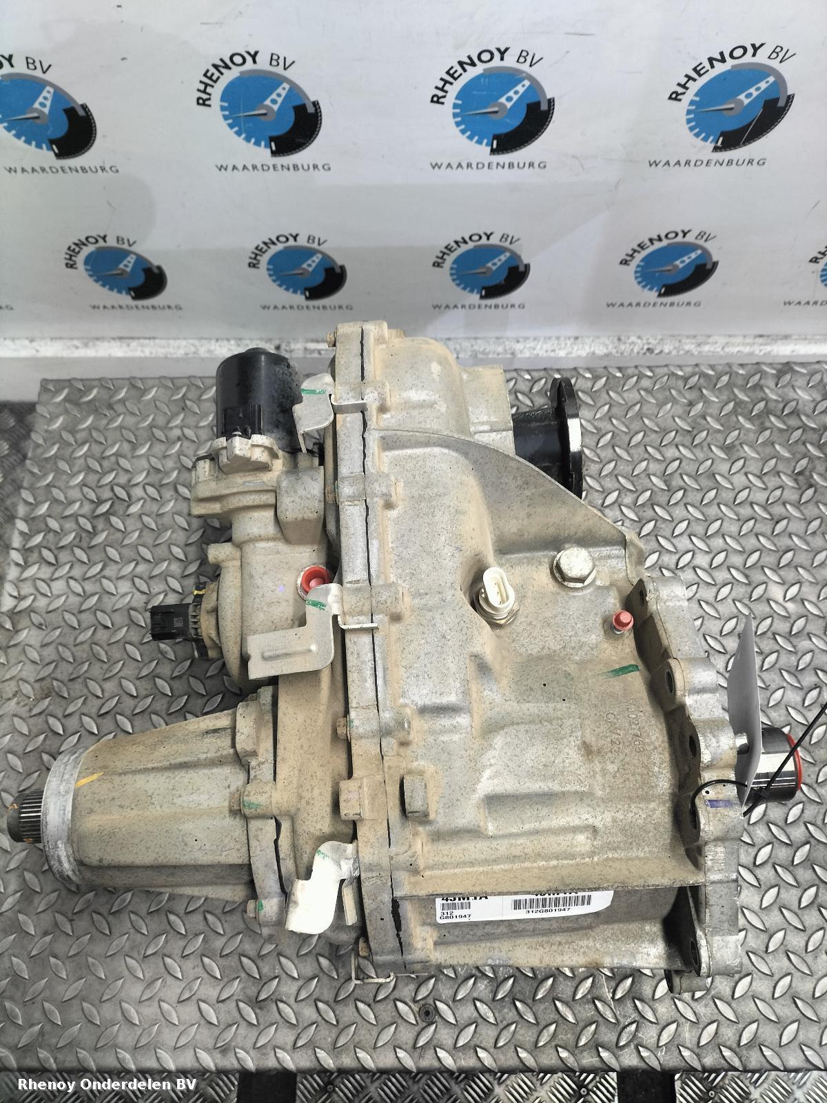 View Auto part TUSSENBAK NISSAN NAVARA 2018