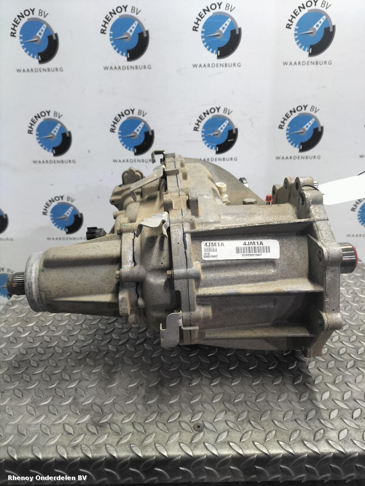 Bekijk Auto-onderdeel TUSSENBAK NISSAN NAVARA 2018