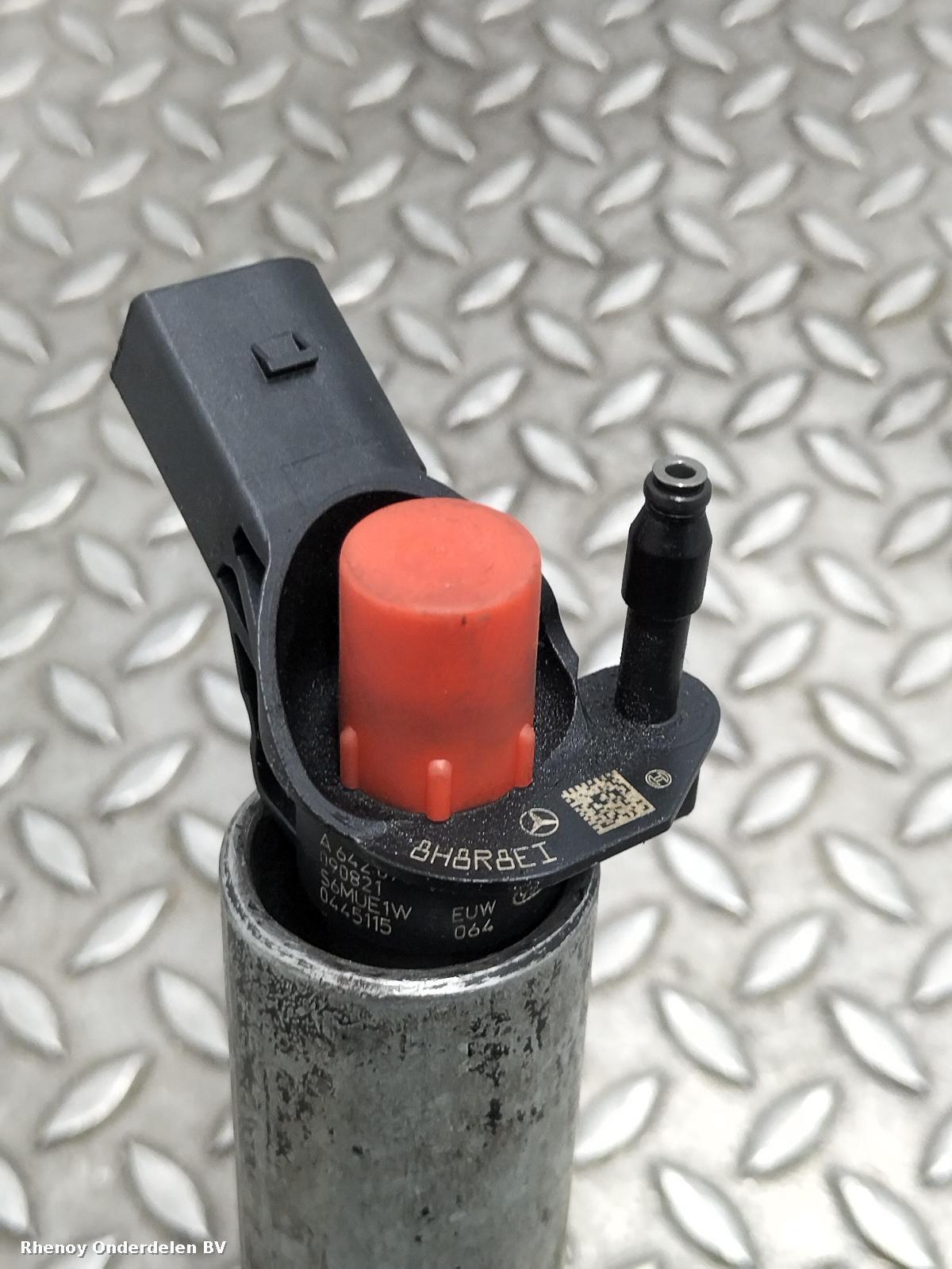 View Auto part BRANDSTOF INJECTOR / VERSTUIVER MERCEDES E CLASS 2013