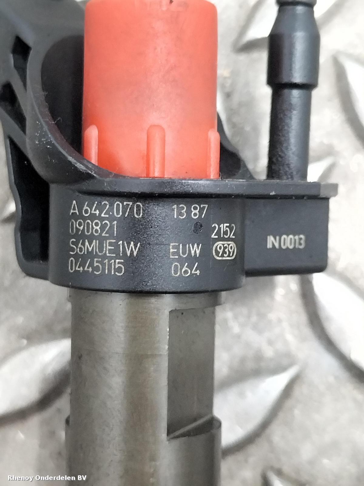 View Auto part BRANDSTOF INJECTOR / VERSTUIVER MERCEDES E CLASS 2013