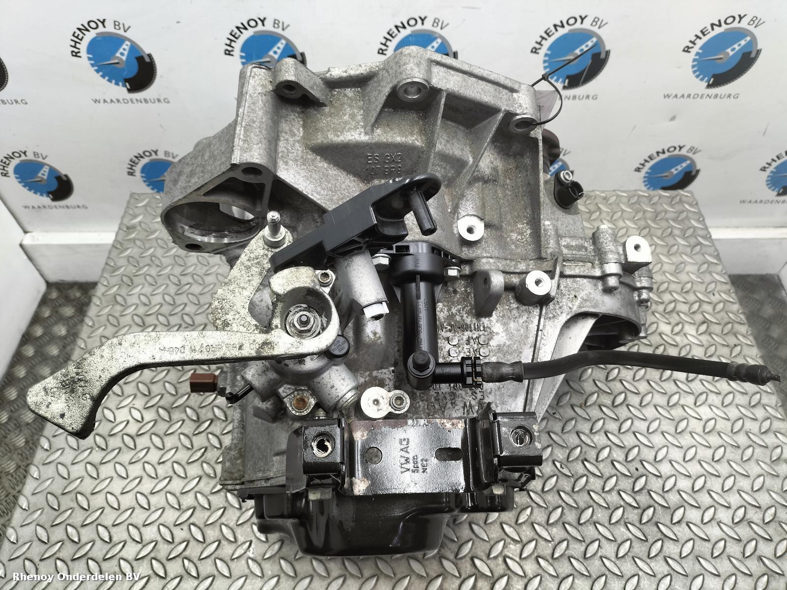 2011 VOLKSWAGEN POLO TRANSMISSIE / VERSNELLINGSBAK View Auto part TRANSMISSIE / VERSNELLINGSBAK VOLKSWAGEN POLO 2011