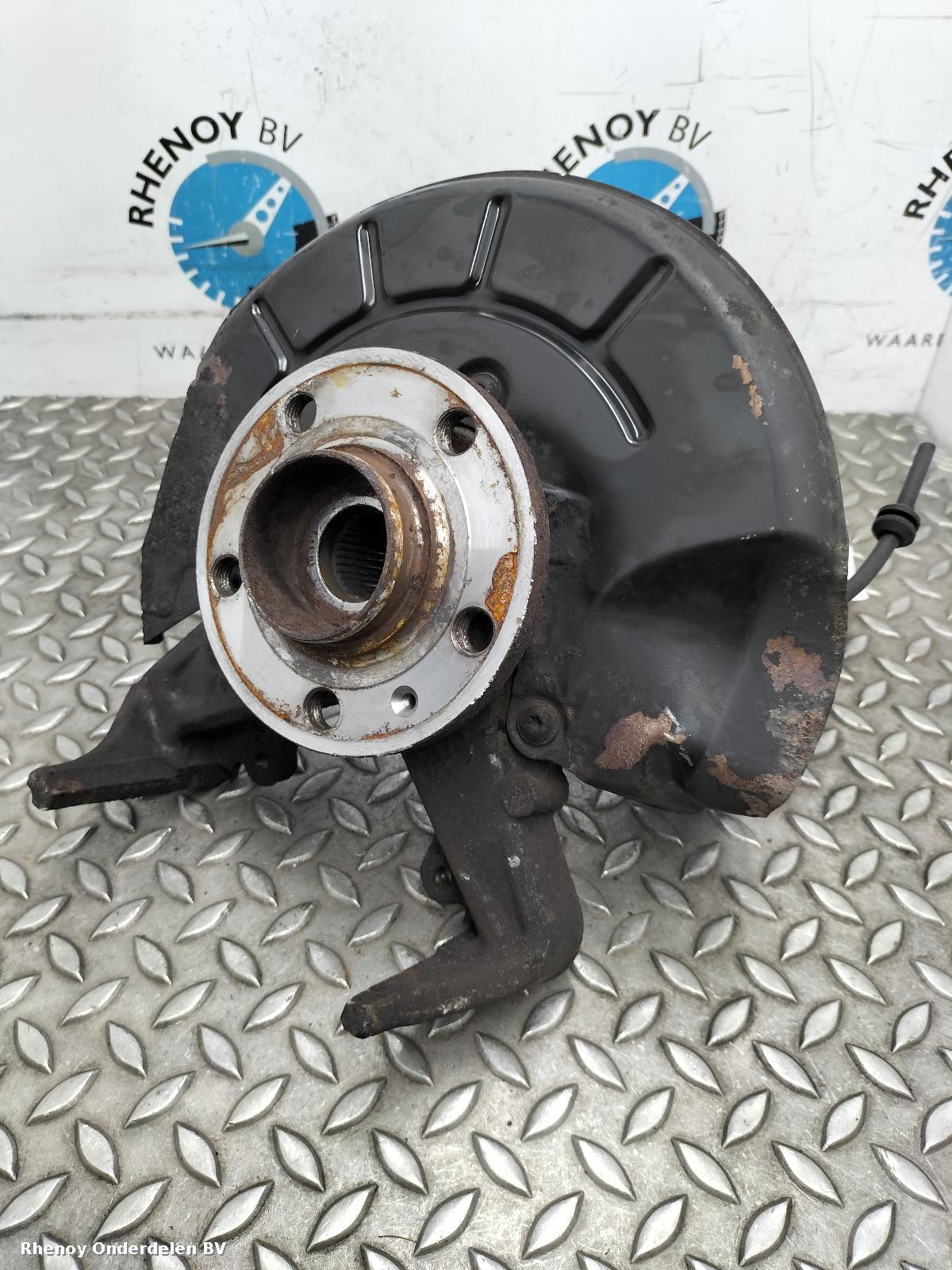 Bekijk Auto-onderdeel FUSEE RV VOLKSWAGEN POLO 2011