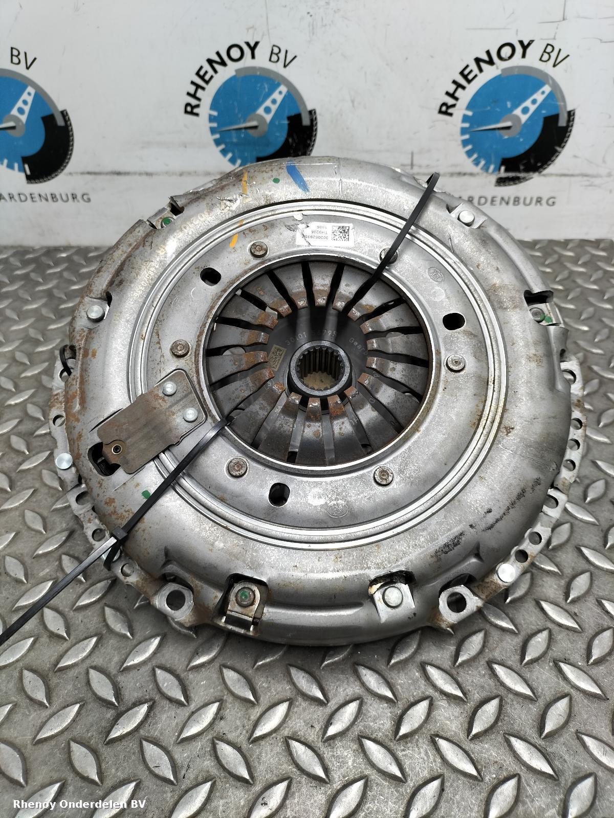 Bekijk Auto-onderdeel VLIEGWIEL / KOPPELING RENAULT TRAFIC 2018