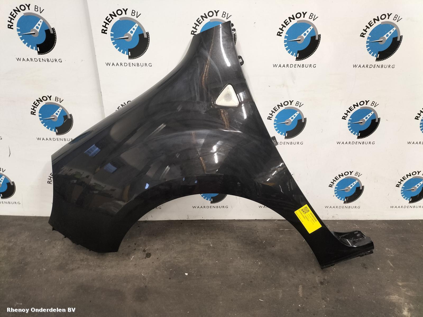 Bekijk Auto-onderdeel VOORSCHERM L RENAULT KANGOO 2013