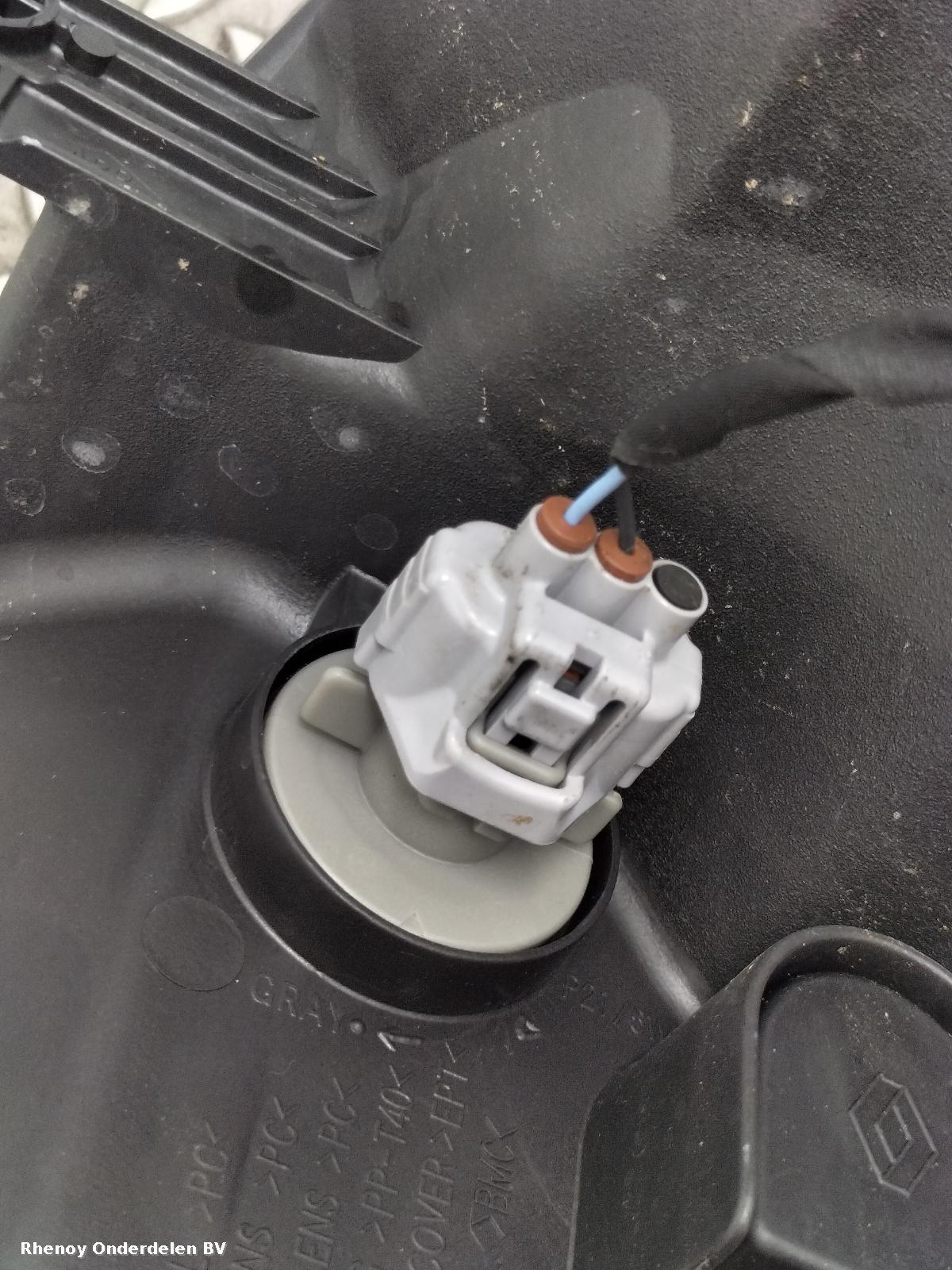 View Auto part KOPLAMP R RENAULT KANGOO 2013