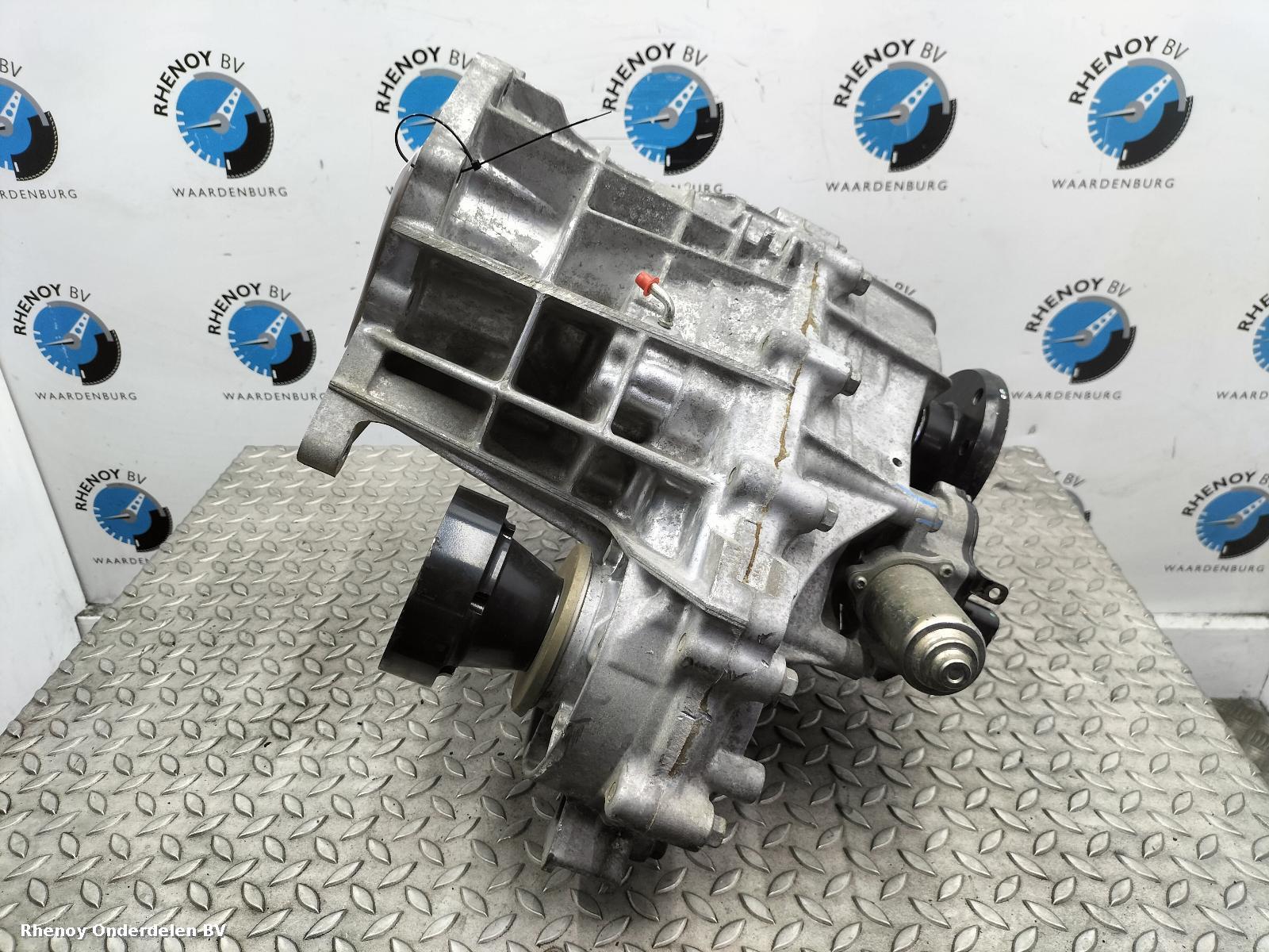 View Auto part TUSSENBAK FORD RANGER 2020