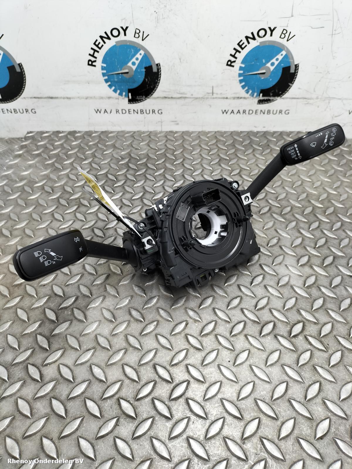 Bekijk Auto-onderdeel KOLOM SCHAKELAAR FORD TOURNEO CONNECT 2024