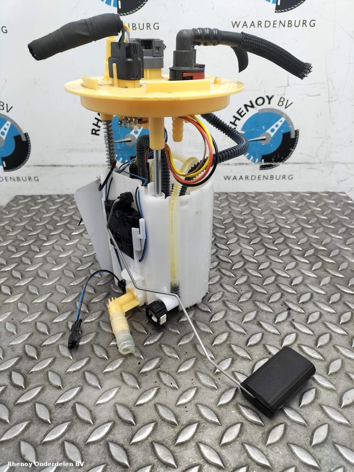 Bekijk Auto-onderdeel BRANDSTOF POMP (IN TANK)  FORD KUGA 2020