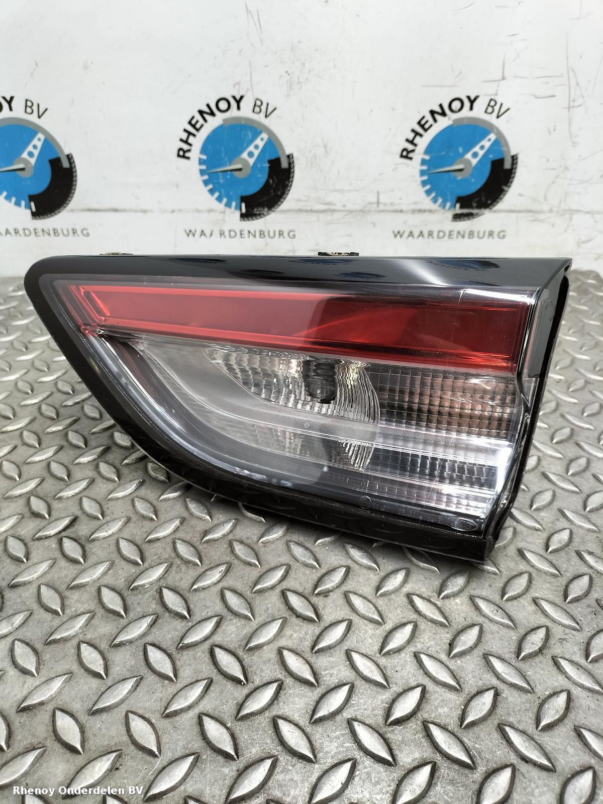 Bekijk Auto-onderdeel ACHTERLICHT R FORD KUGA 2020
