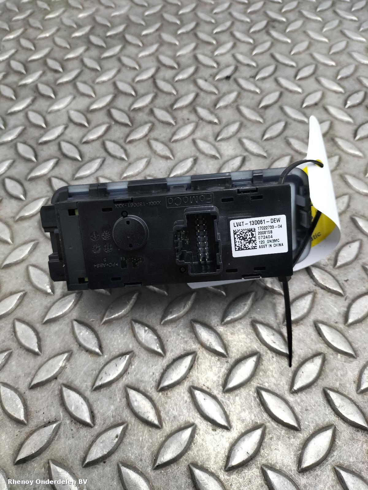 View Auto part SCHAKELAAR VERLICHTING (LOS IN DASHBOARD) FORD KUGA 2020