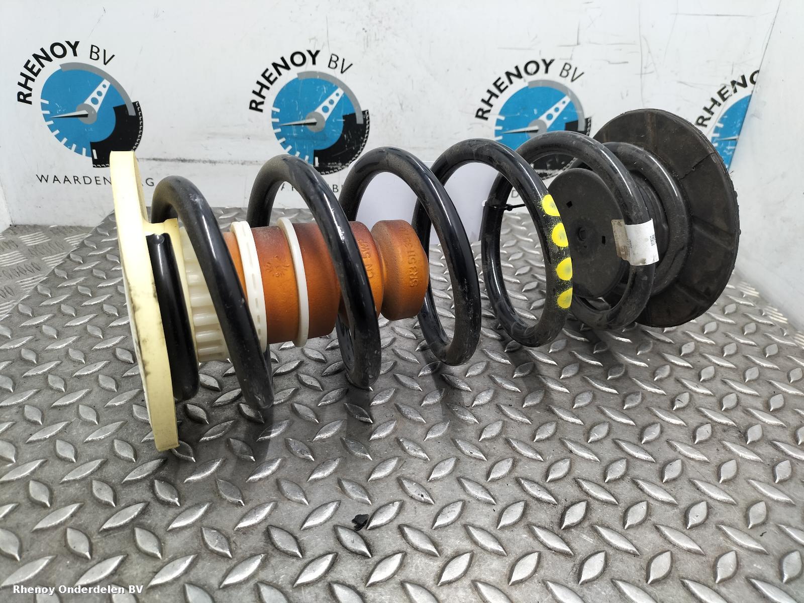 Bekijk Auto-onderdeel SCHROEFVEER ACHTER FORD TRANSIT CONNECT 2024