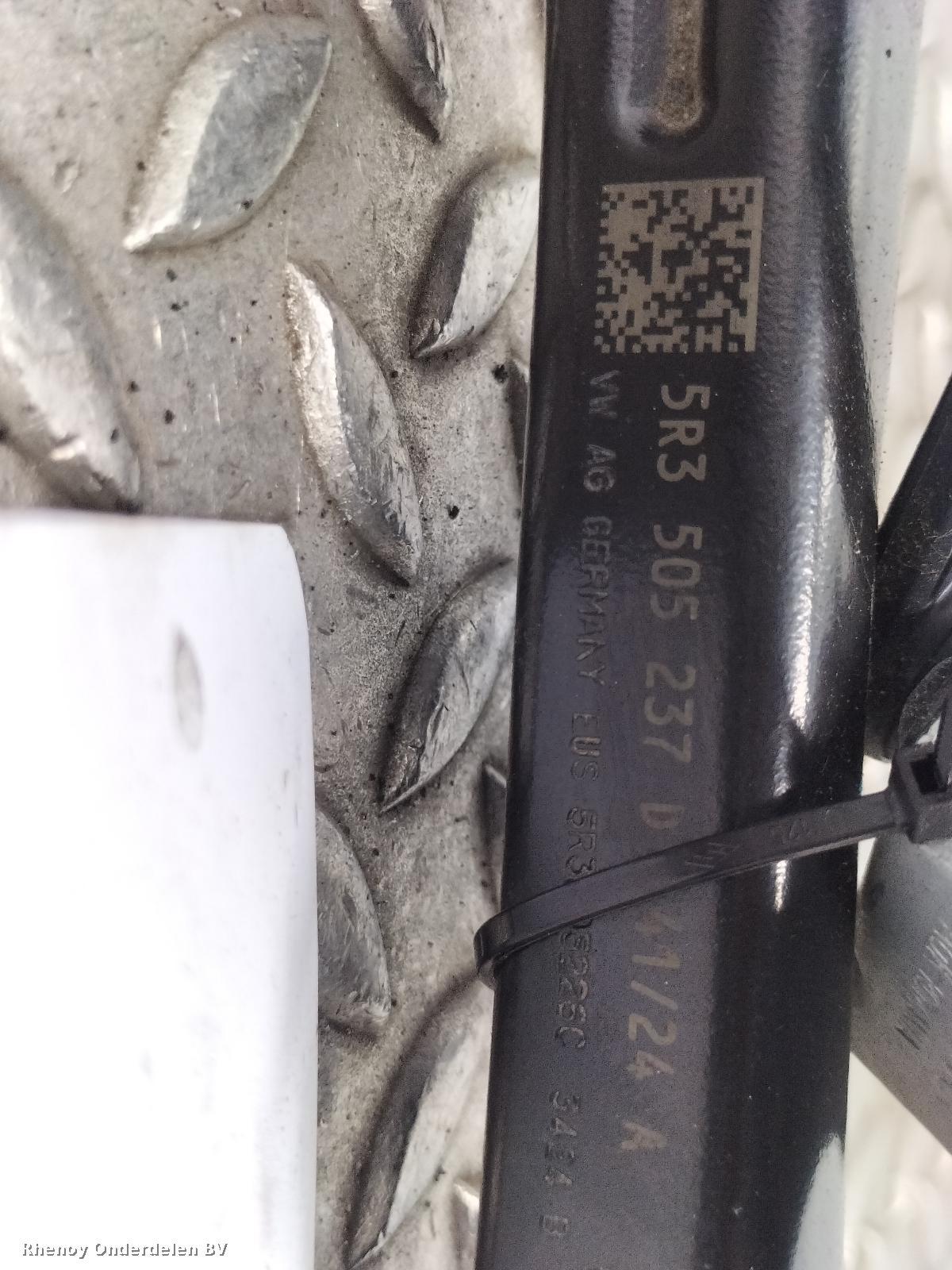 View Auto part DRAAGARM BOVEN LA FORD TOURNEO CONNECT 2024