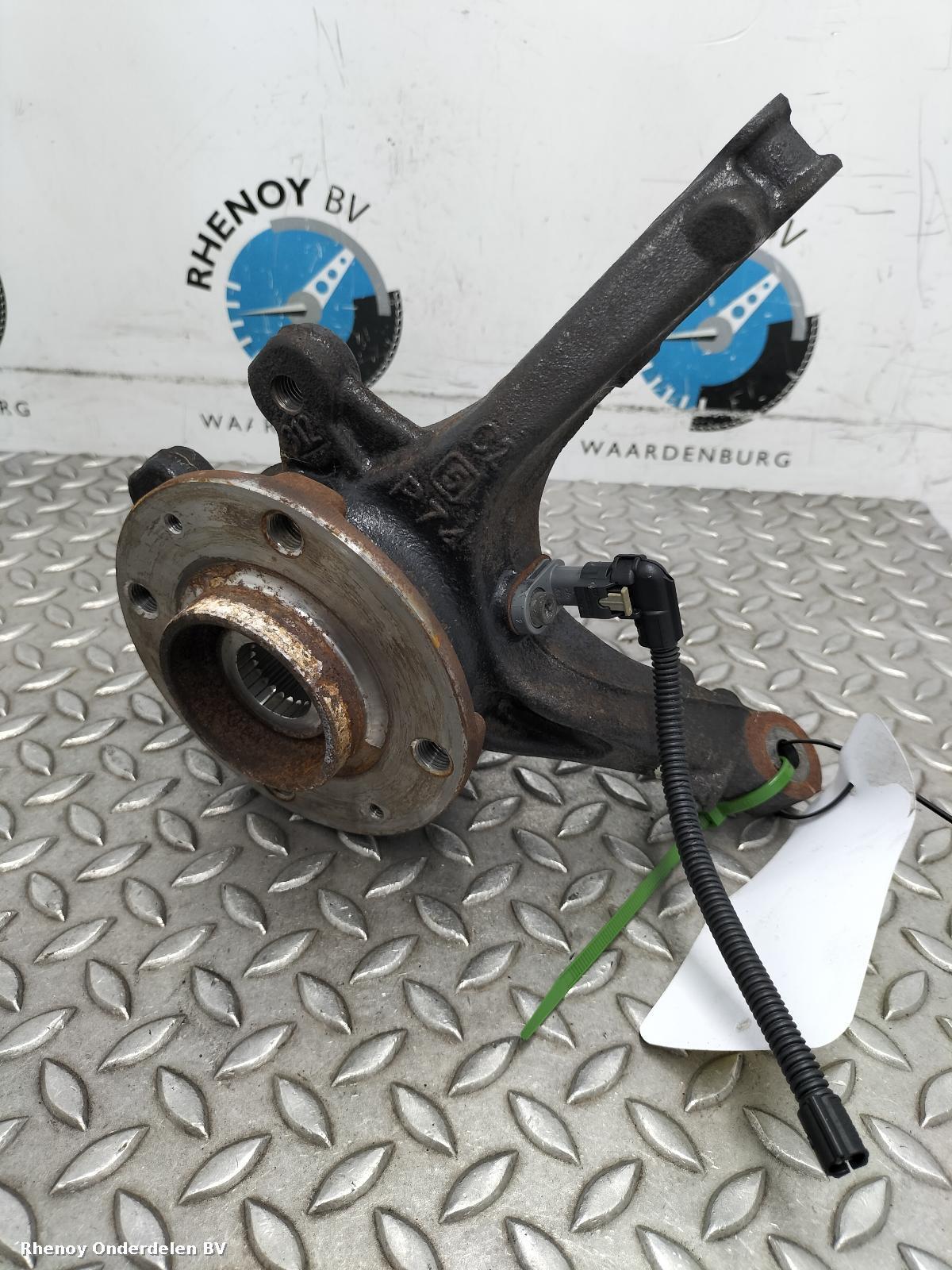 Bekijk Auto-onderdeel FUSEE LV PEUGEOT 2008 2023