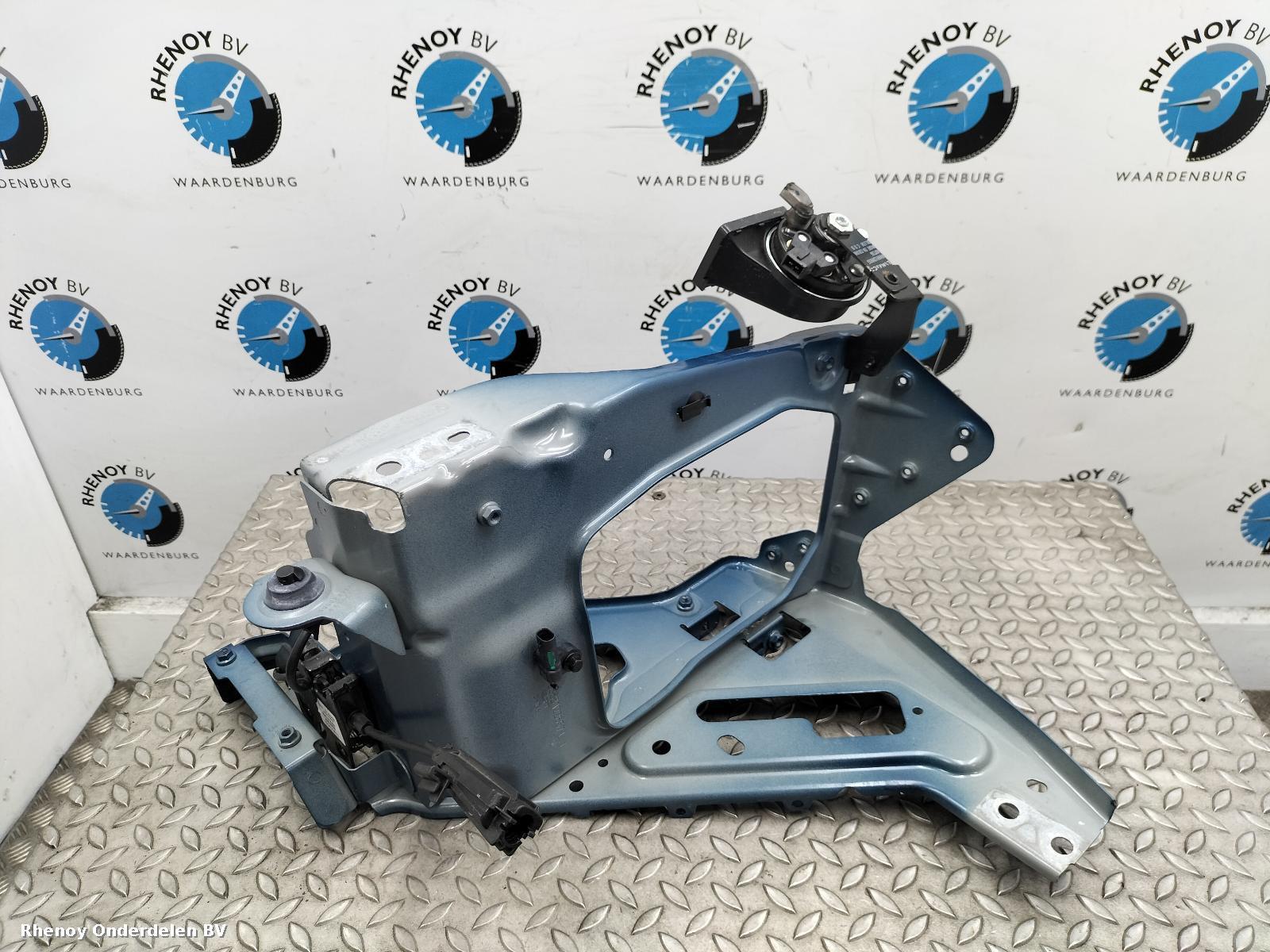 View Auto part VOORFRONT LYNK AND CO 01 2023