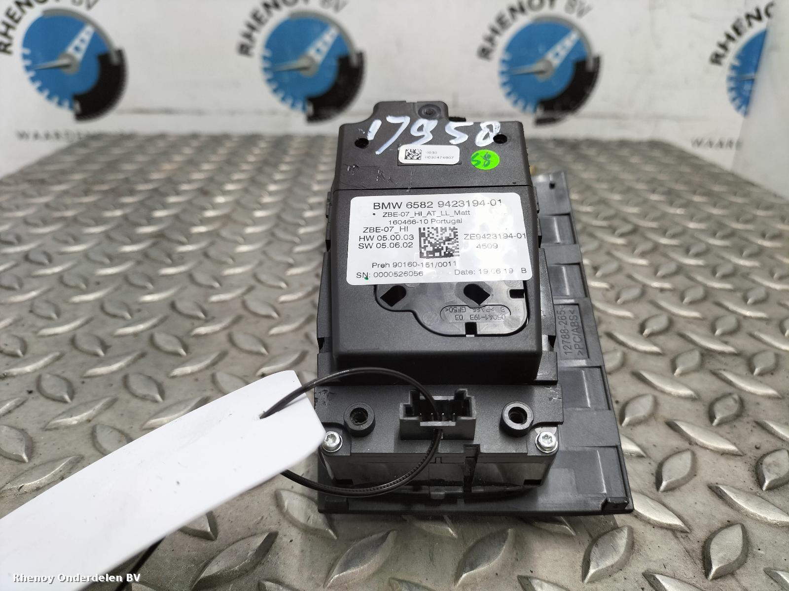 View Auto part SCHAKELAAR MULTIFUNCTIONEEL COMPUTER BMW 3 SERIES 2019