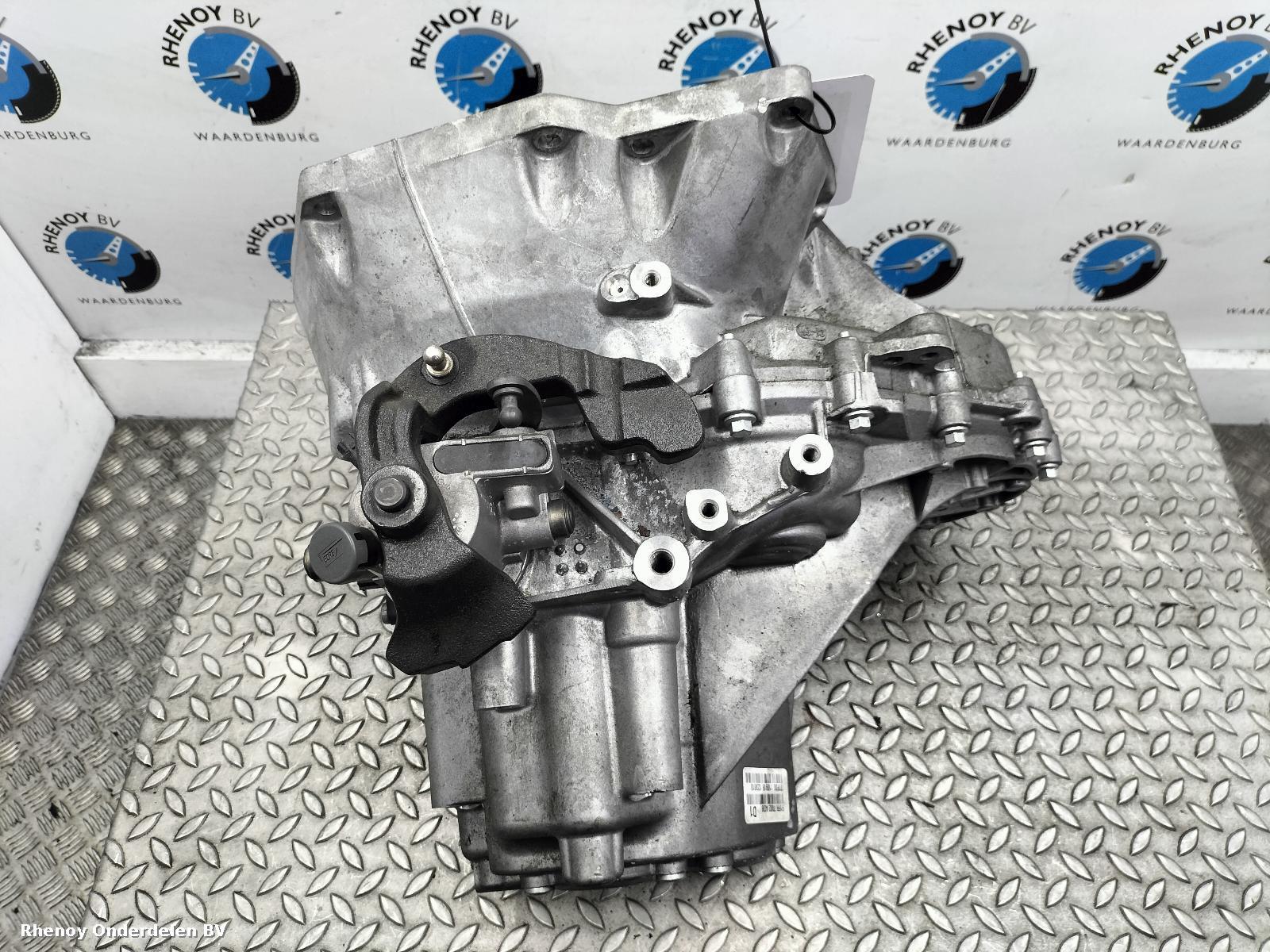 View Auto part TRANSMISSIE / VERSNELLINGSBAK FORD FOCUS 2014