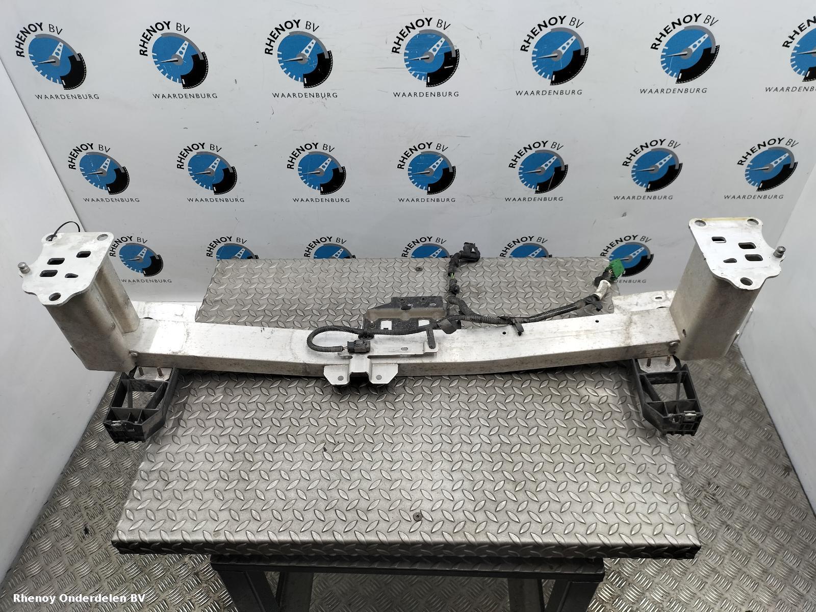 View Auto part VOORBUMPER BALK PEUGEOT 2008 2022