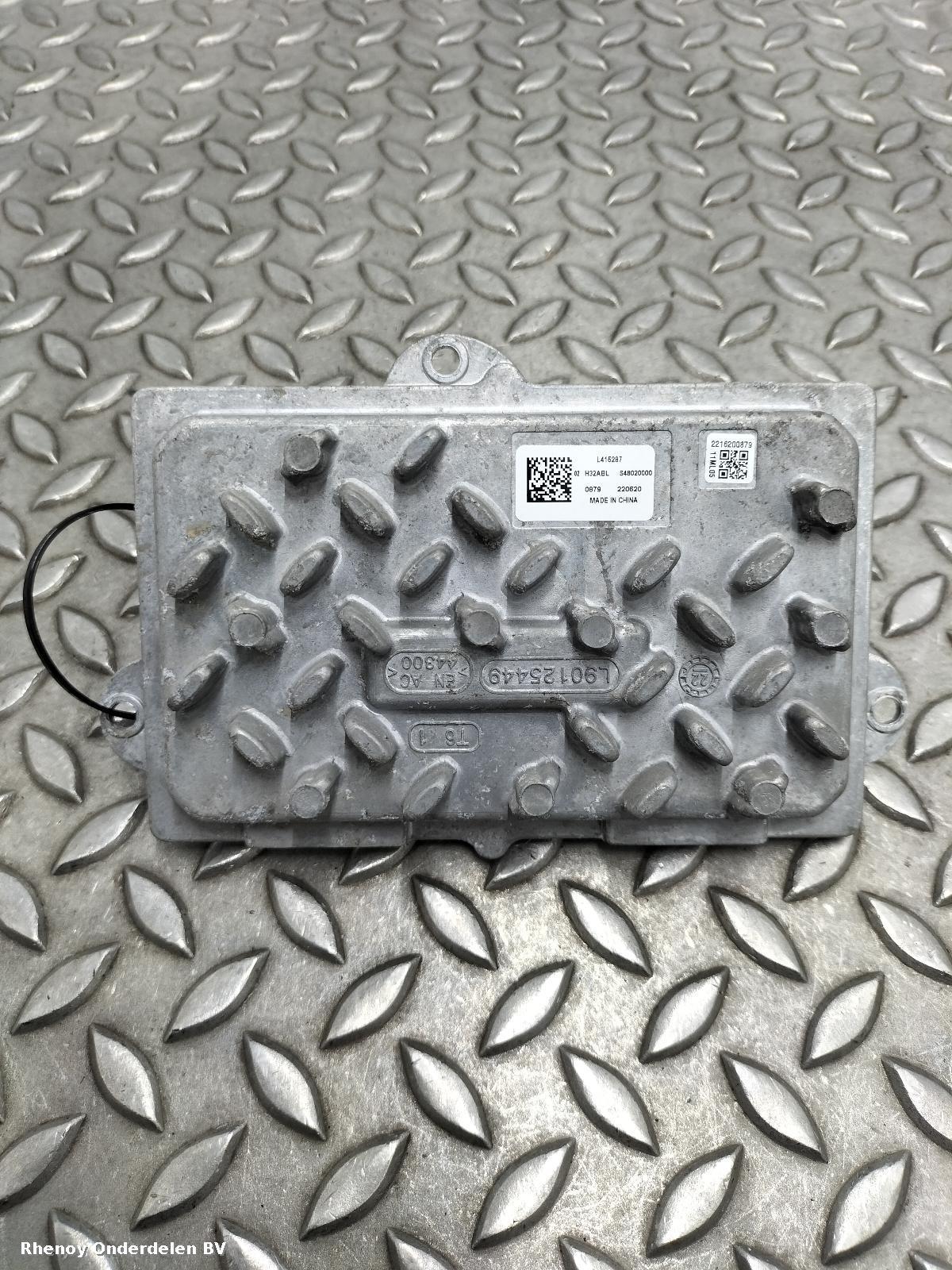 View Auto part XENON STUURAPPARAAT PEUGEOT 2008 2022