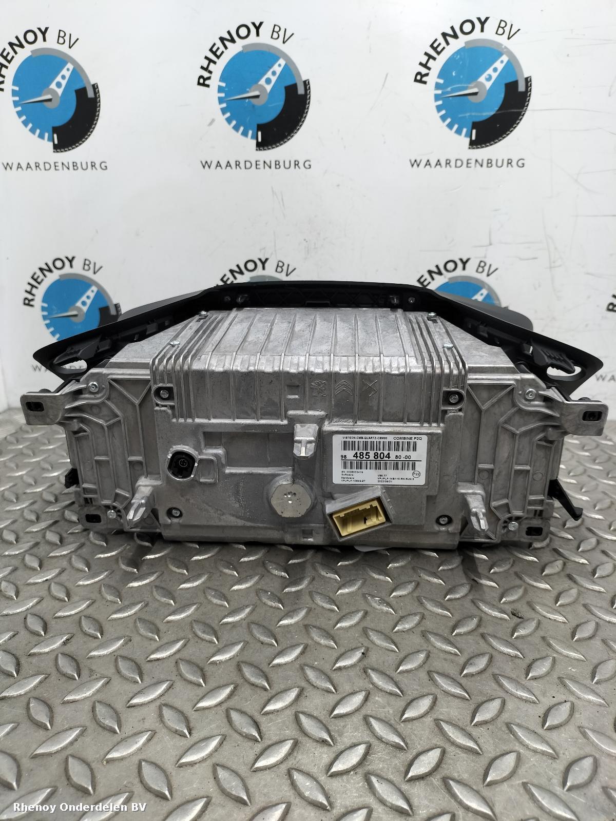 View Auto part KLOKKENPANEEL PEUGEOT 2008 2022