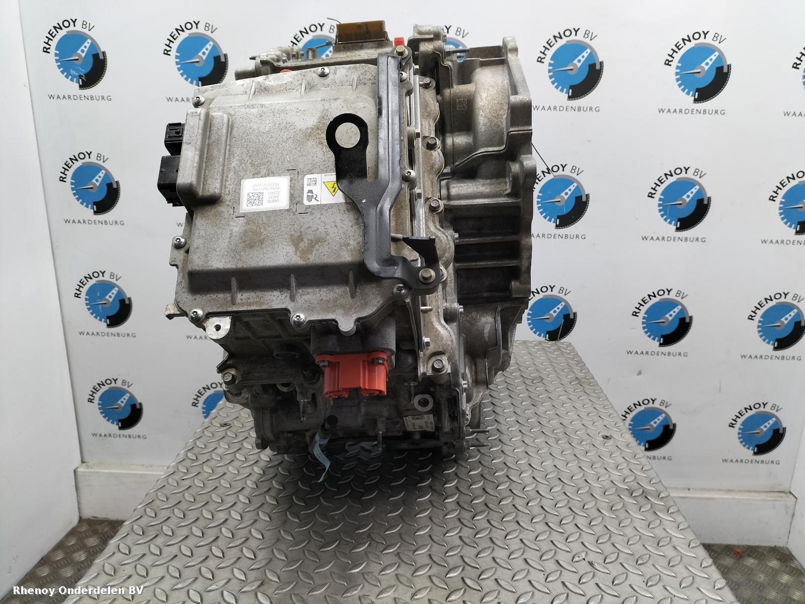 View Auto part TRANSMISSIE / VERSNELLINGSBAK FORD KUGA 2024