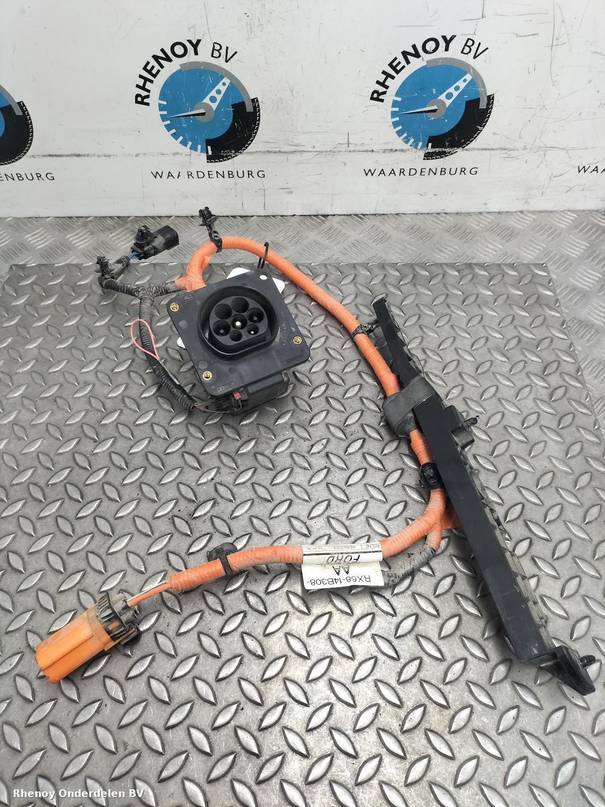 Bekijk Auto-onderdeel EV_HIGH_VOLTAGE_BOX_CONNECTOR FORD KUGA 2024