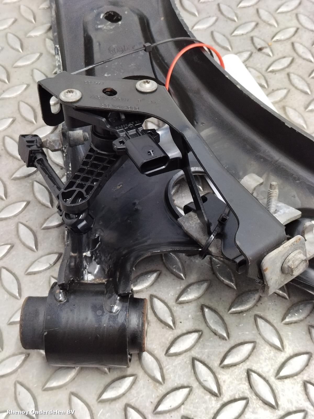 View Auto part DRAAGARM ONDER RV PEUGEOT 208 2024