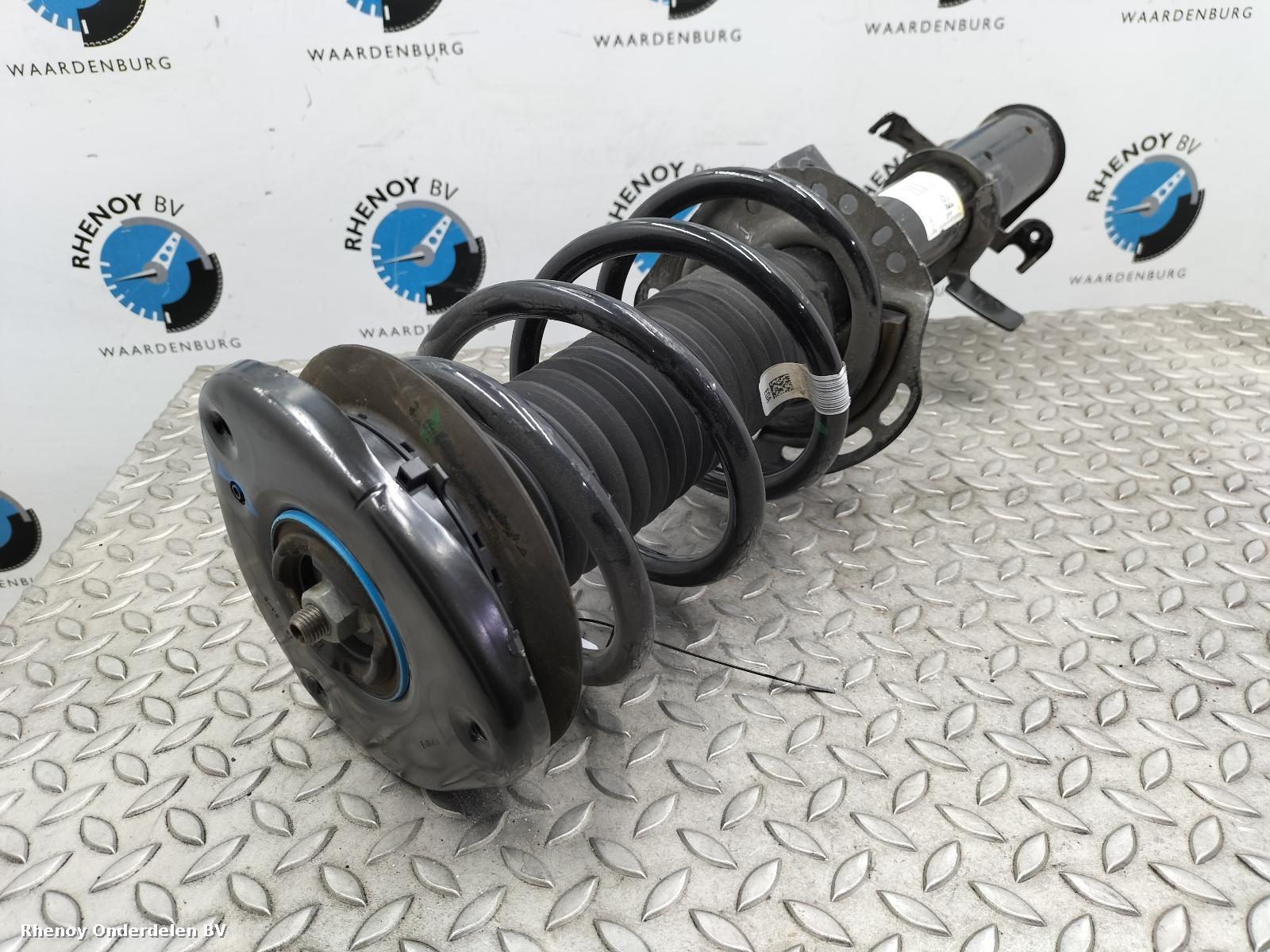 View Auto part VEERPOOT / SCHOKBREKER RV FORD KUGA 2025