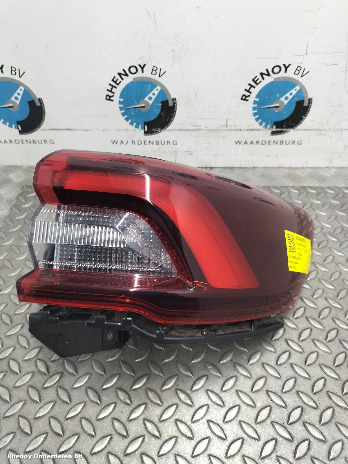 Bekijk Auto-onderdeel ACHTERLICHT R FORD KUGA 2024