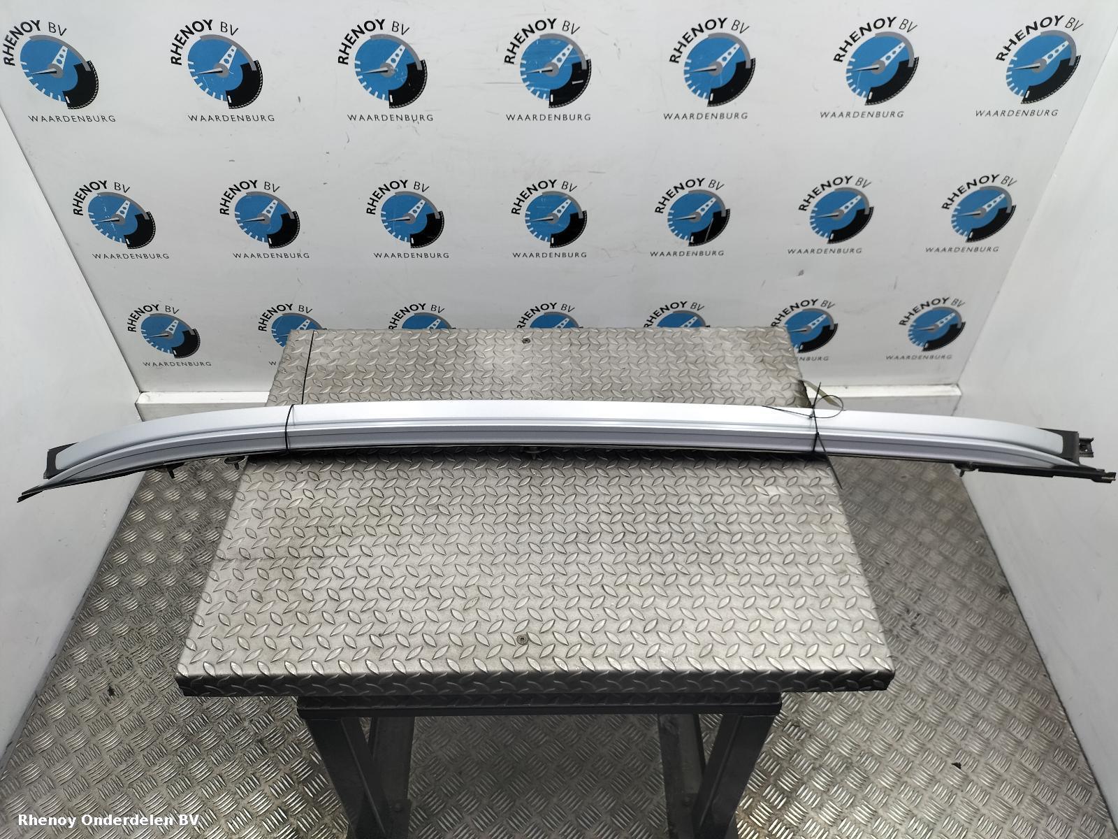 Bekijk Auto-onderdeel DAK RAIL FORD KUGA 2024