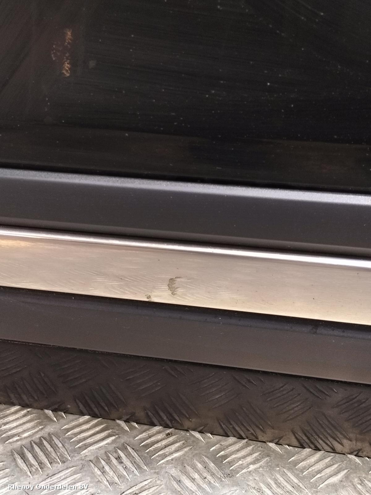 View Auto part PORTIER LA  FIAT 500L 2014
