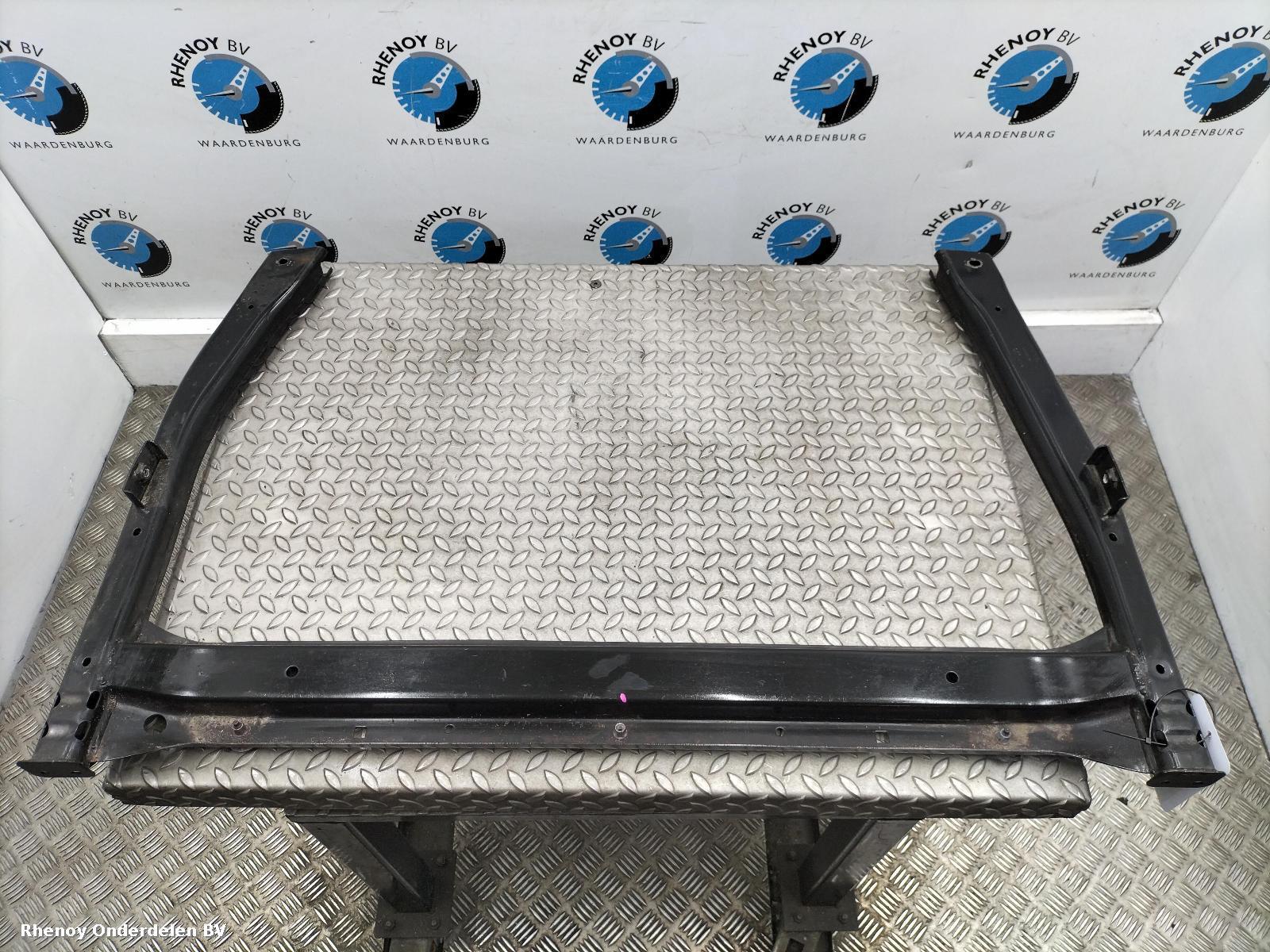 Bekijk Auto-onderdeel RADIATEUR BALK LYNK AND CO 01 2023