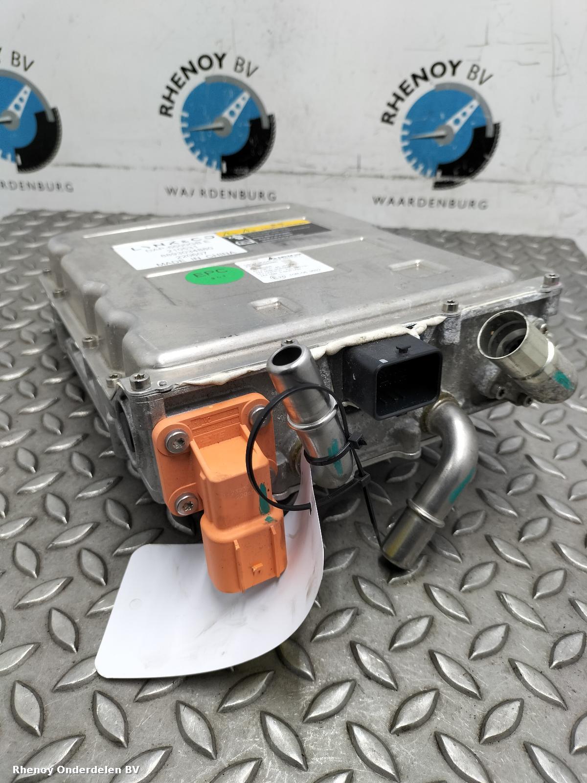 View Auto part EV/Hybrid Battery Charger LYNK AND CO 01 2023