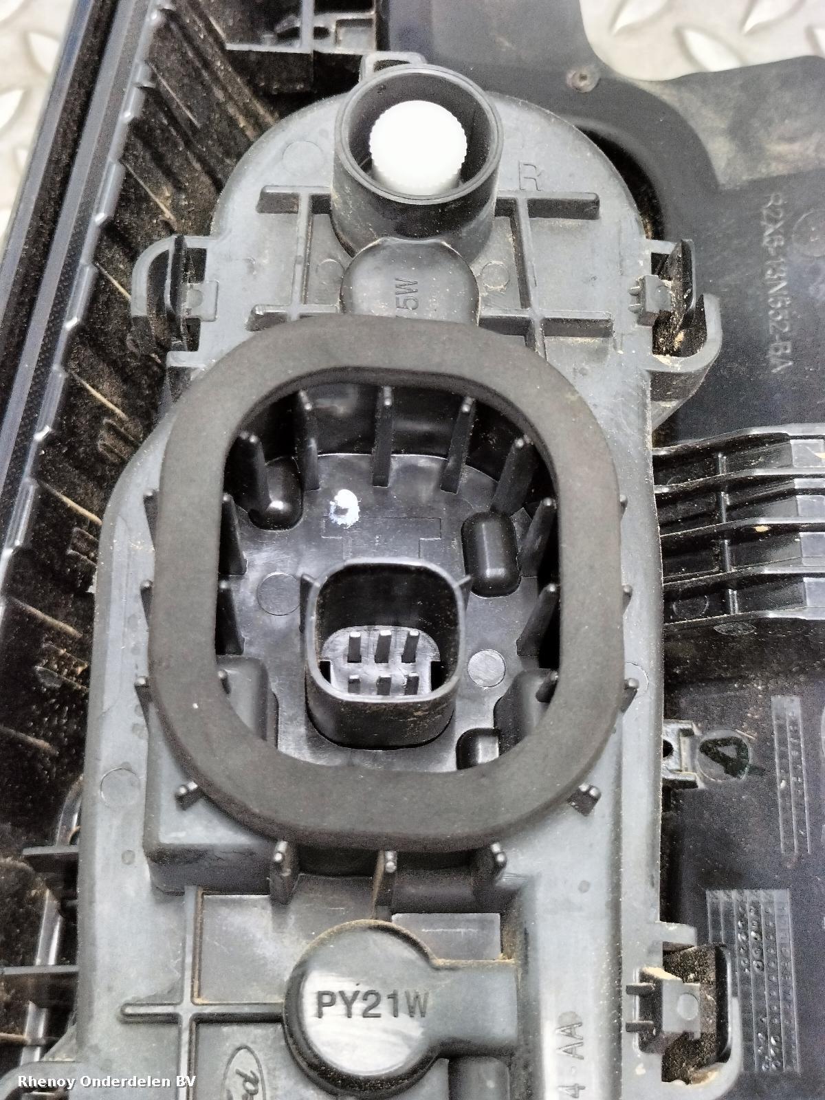 View Auto part ACHTERLICHT R FORD TRANSIT COURIER 2024