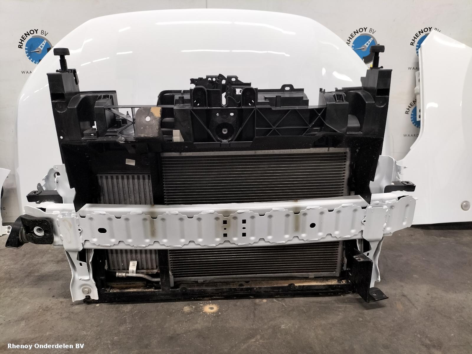 View Auto part VOORKOP COMPLEET FORD TRANSIT COURIER 2024