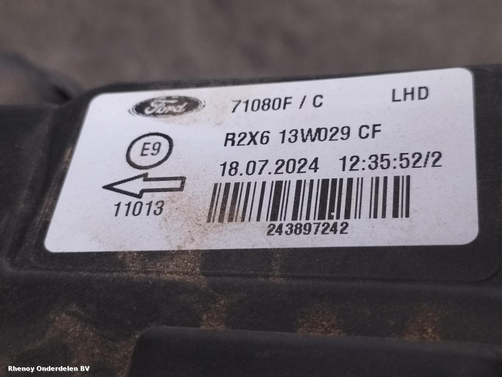 View Auto part VOORKOP COMPLEET FORD TRANSIT COURIER 2024