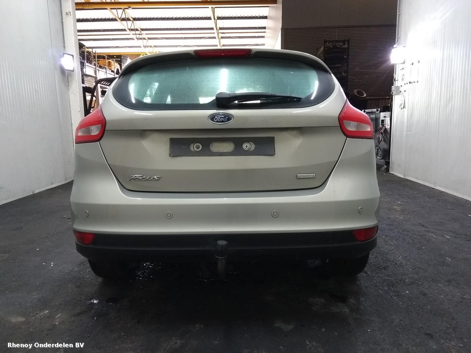 View Auto part ACHTERKANT AUTO COMPLEET FORD FOCUS 2015