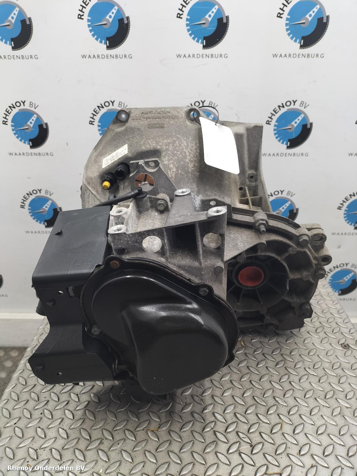 2015 FORD FOCUS TRANSMISSIE / VERSNELLINGSBAK View Auto part TRANSMISSIE / VERSNELLINGSBAK FORD FOCUS 2015