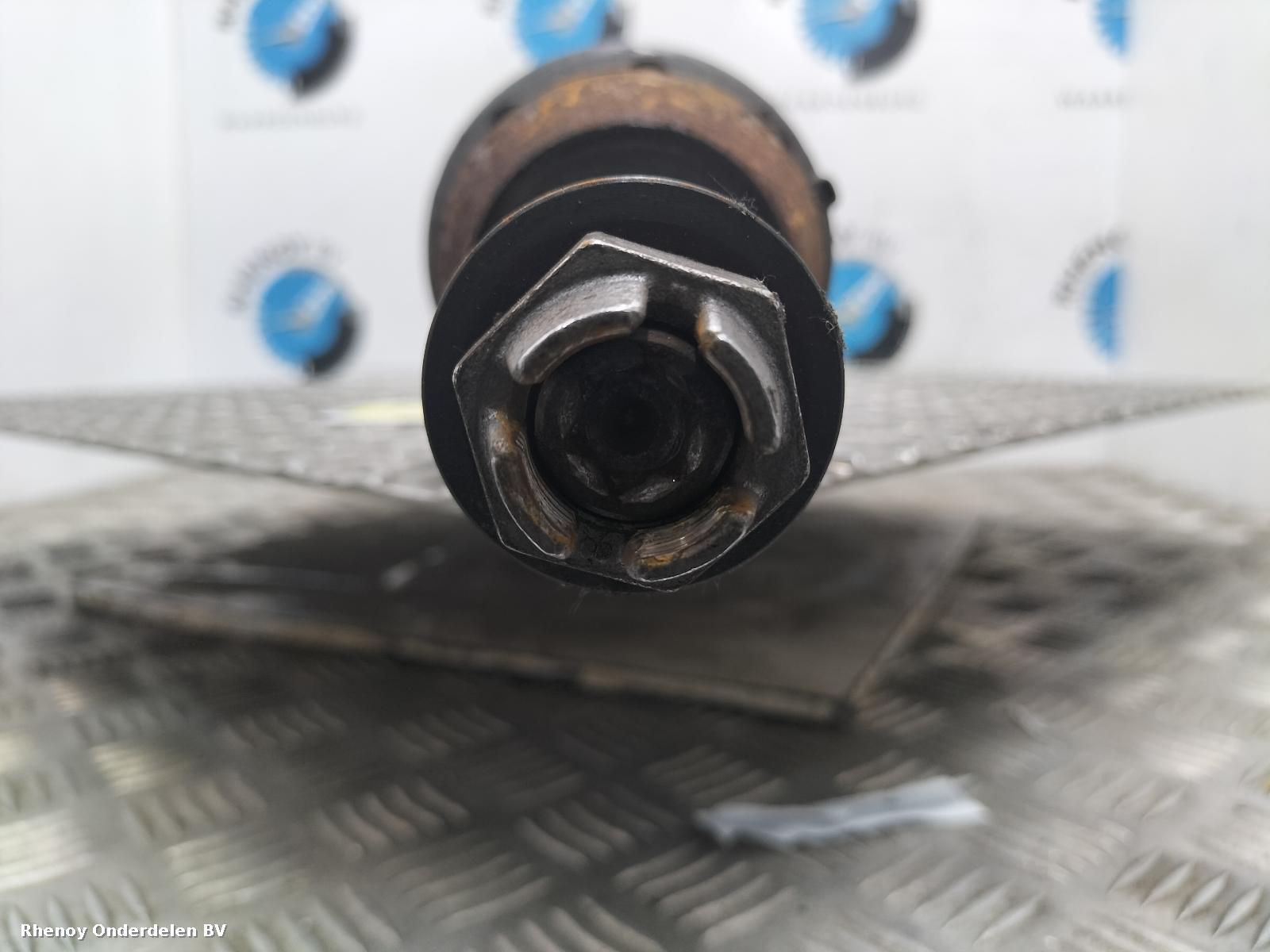 2015 FORD FOCUS AANDRIJFAS R View Auto part AANDRIJFAS R FORD FOCUS 2015