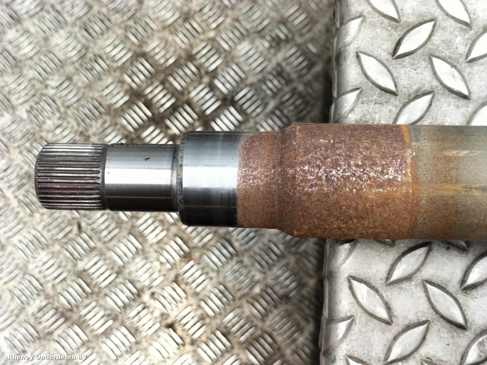 View Auto part AANDRIJFAS R FORD KUGA 2024