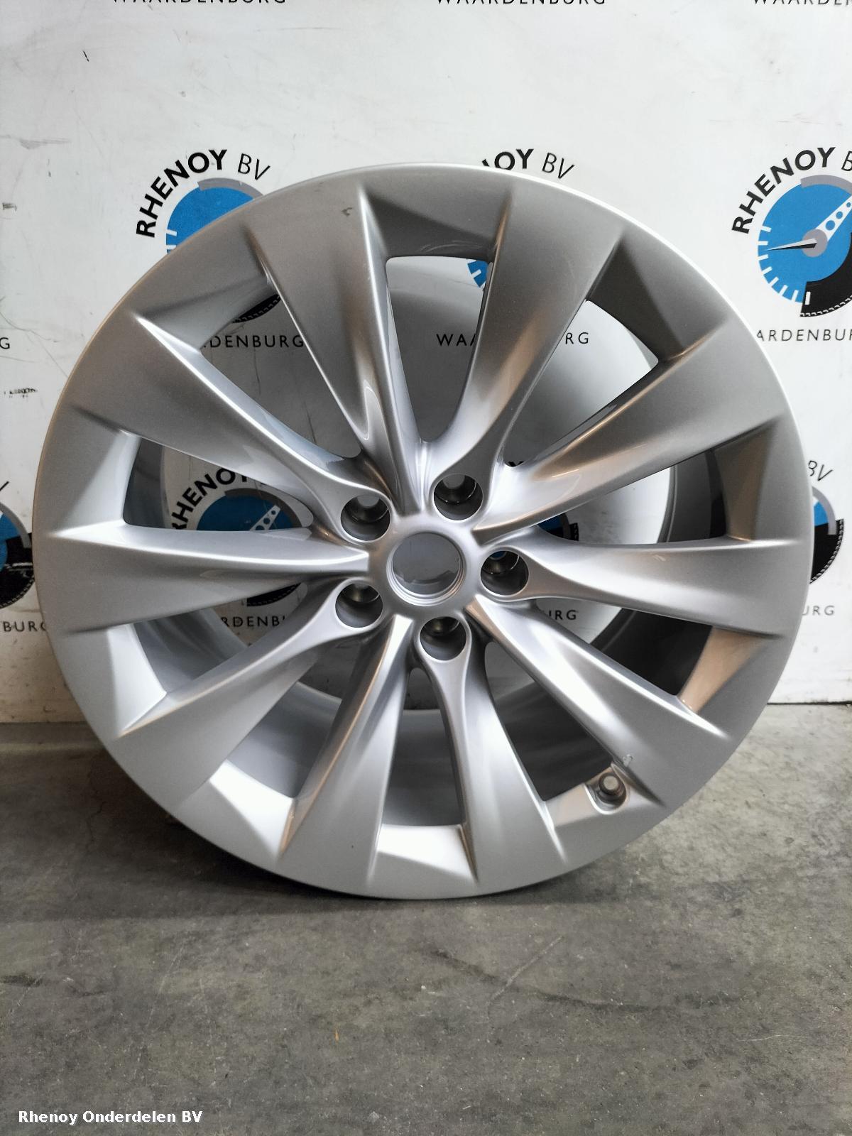 Bekijk Auto-onderdeel VELG TESLA MODEL X 2022