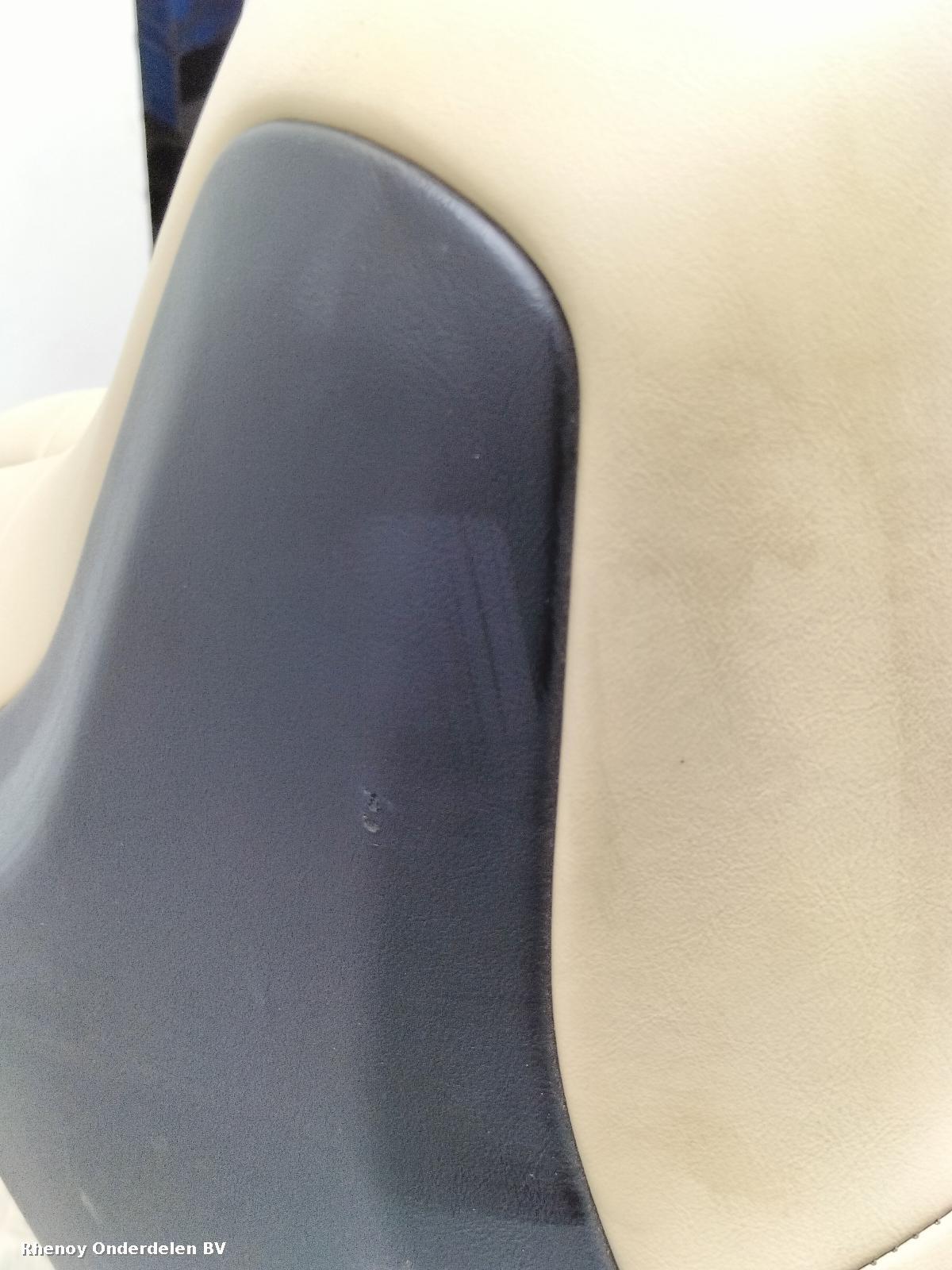 View Auto part STOEL VOOR TESLA MODEL X 2020